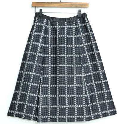 ギャバジンケーティー Gabardine K.T★シルバーのきらめき♪ボックスプリーツスカート サイズ9 黒系 チェック柄 薄手 z22084