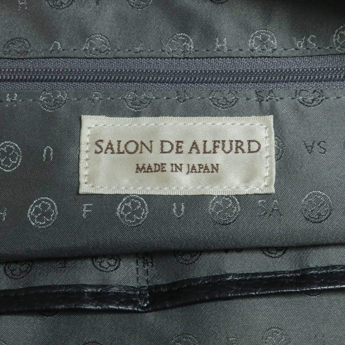 【美品】サロンドアルファード★スマイルグリッターカモフラ ショルダー付き トートバッグ 黒系 ＊ba057