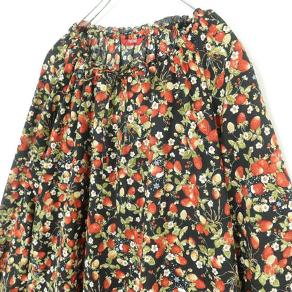 【美品】ピンクハウス★可愛い！苺が舞い散る！スノーベリーpt チュニック・スカートセットアップ 2点セット 黒系＊ z19550