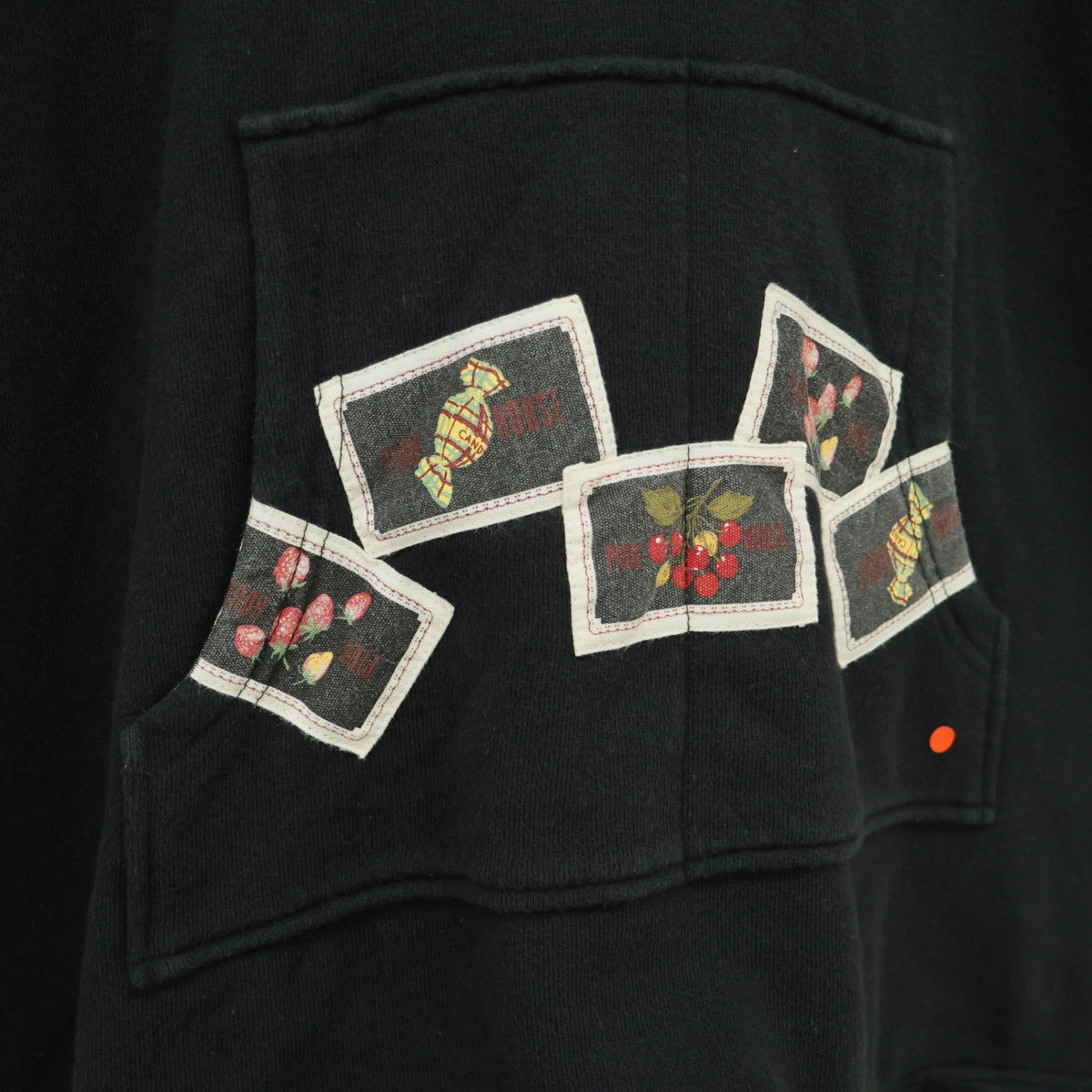 ピンクハウス★パーラー刺繍♪フーディパーカー 黒系 ギンガム使い♪2023年製 無地 z23193