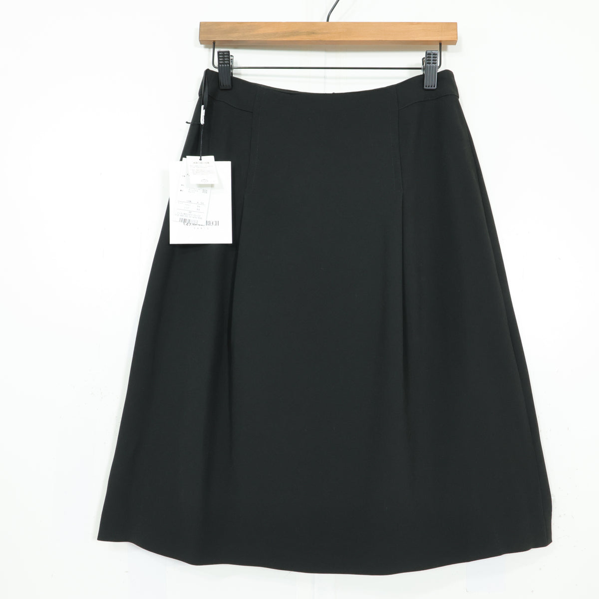 【タグ付き美品】GEORGES RECH ジョルジュレッシュ★シンプルでシック♪ 膝丈タックスカート サイズ38 黒系 z22577