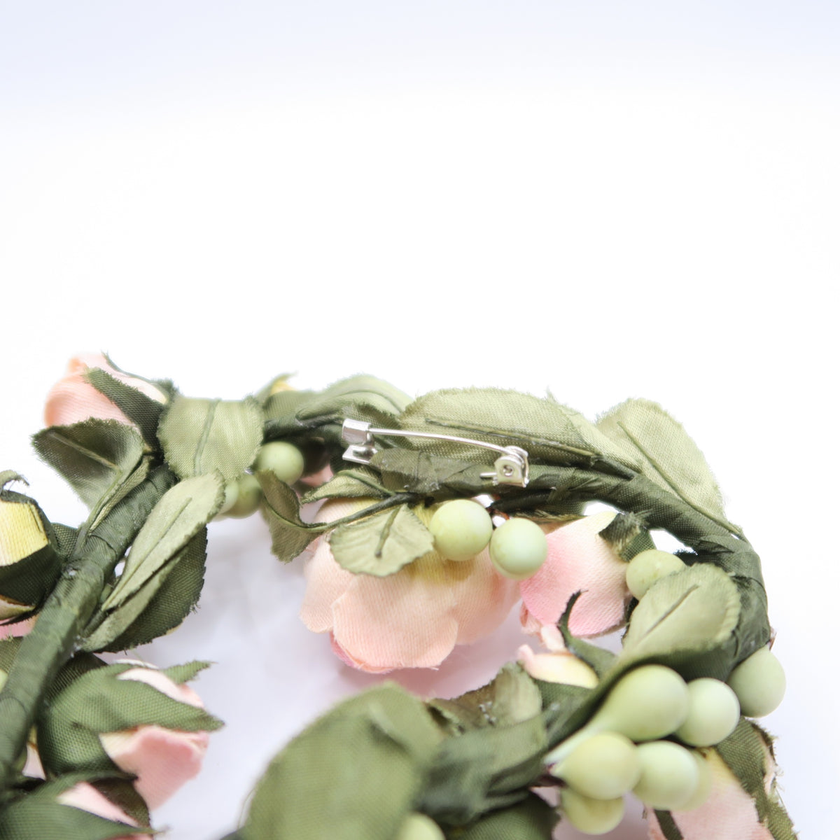 【極美品】ピンクハウス★ロマンティック♪ ミニ薔薇のハートリース ローズモチーフ コサージュ ピンク系 ＊ko068