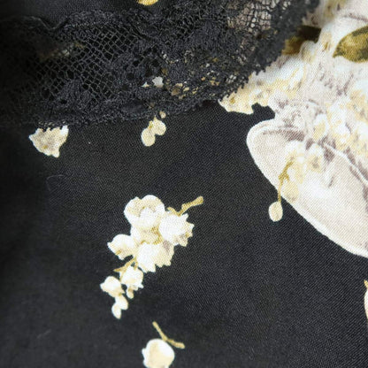 【美品】ピンクハウス★ローンブラウス 黒系 前開き キュートなすずらんプリント♪黒レース&フリル♪z13354