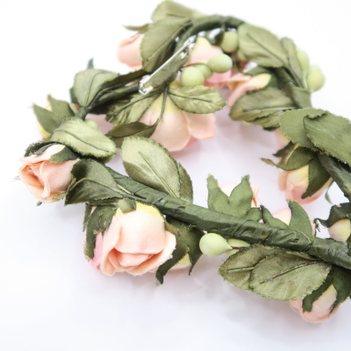 【極美品】ピンクハウス★ロマンティック♪ ミニ薔薇のハートリース ローズモチーフ コサージュ ピンク系 ＊ko068