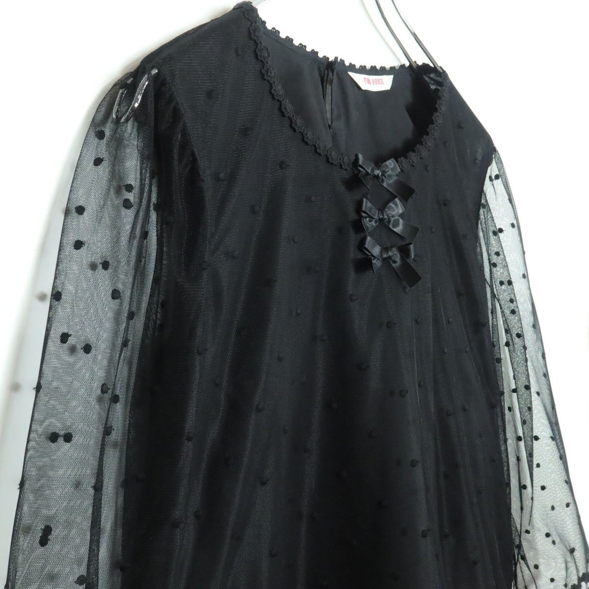 【極美品】ピンクハウス★ドットチュールレースのブラウス 大きいサイズL 黒系 リボン&お花のモチーフ付♪薄手 z18616