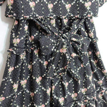 ピンクハウス★薔薇格子pt♪かぶせ段々フリルのローンワンピース 黒系 前開き リボンいっぱい♪z20811