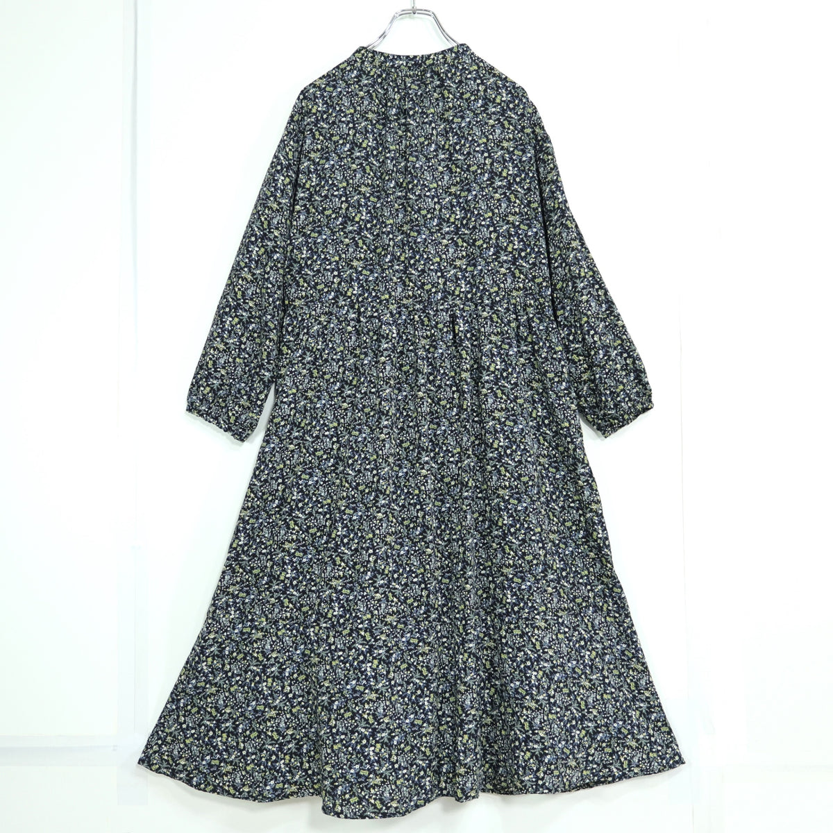 【美品】SM2 ブルー★小花柄♪長袖シャツワンピース サイズフリー 黒系 前開き薄手 z22766