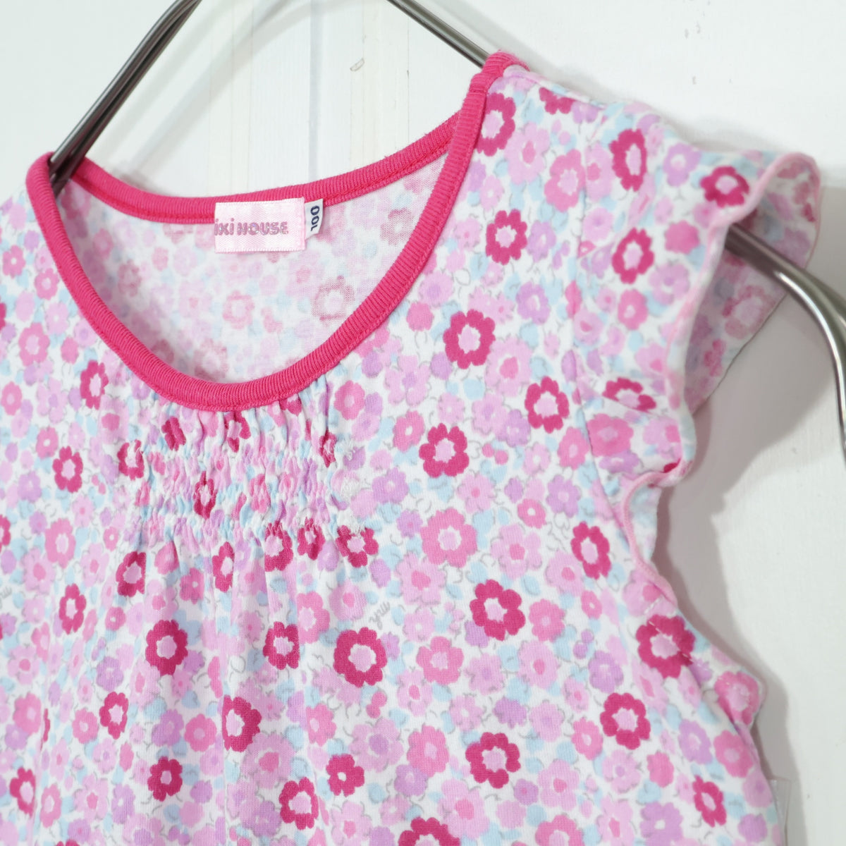 ミキハウス★小花柄プリントが可愛い♪ ペプラム風ノースリーブTシャツ キッズサイズ100 ピンク系 z22127