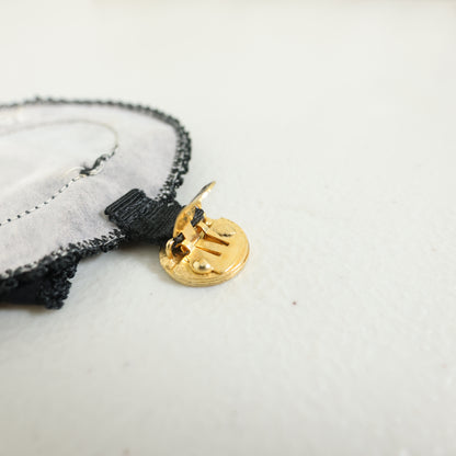 PINK HOUSE ピンクハウス★ロゴ刺繍×立体リボン♪ゴールド調クリップ 2個セット たくし上げ 黒系 ＊so454