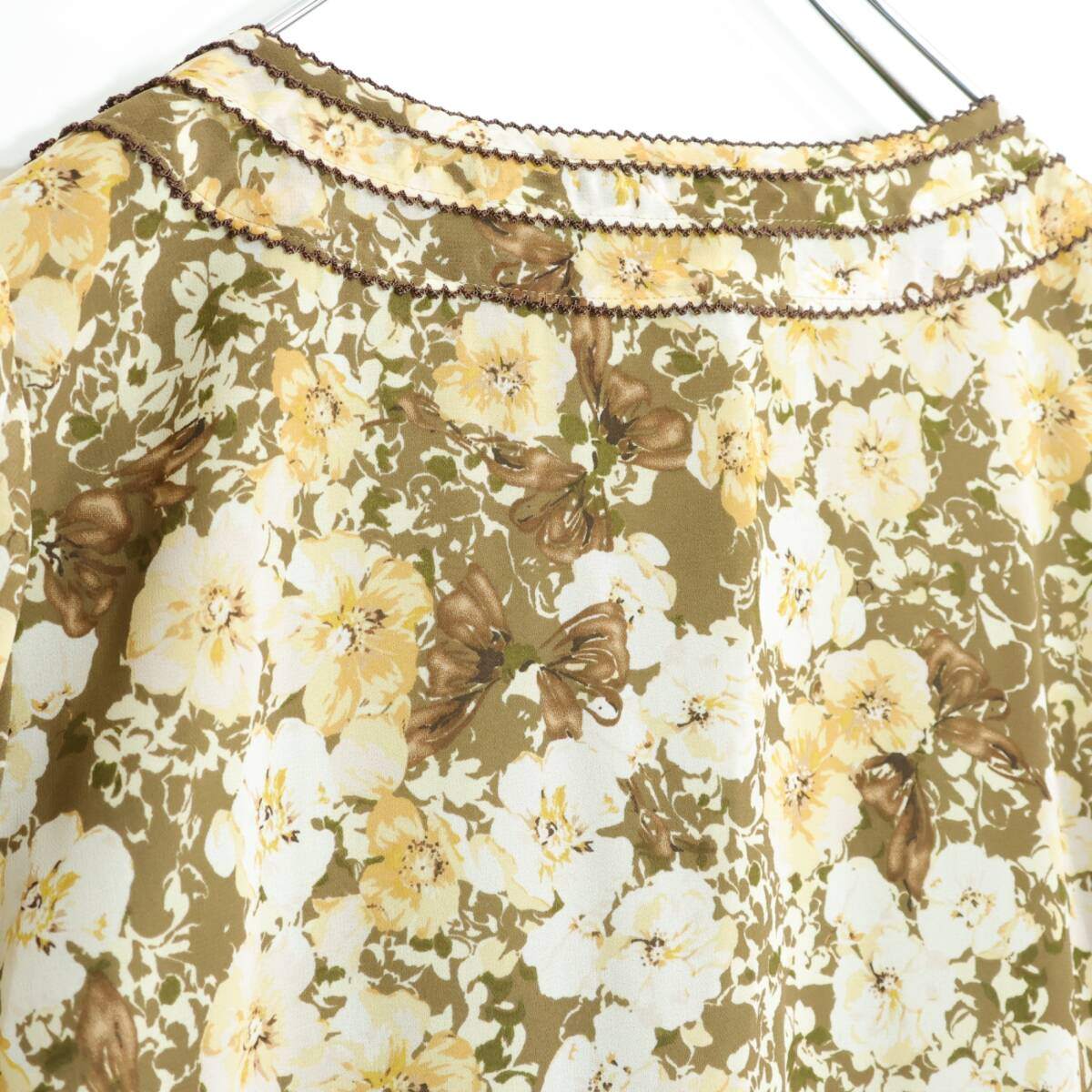 【美品】インゲボルグ★大人フェミニン♪シックな花柄シフォンワンピース サイズ9 緑×茶系 薄手 z21349