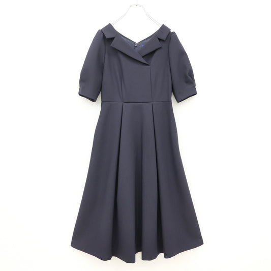 【美品】マーリエ ル カセット★上品ワンピース ふんわりタック入り サイズ7 紺系 パールビーズ♪無地 厚手 z23309
