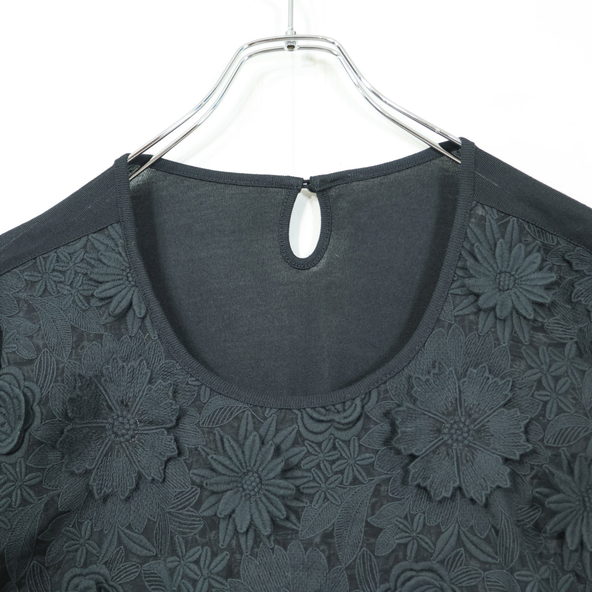【美品！】インゲボルグ INGEBORG★透かし花柄カットソー モチーフいっぱい おしゃれ サイズ9 黒系 z22291