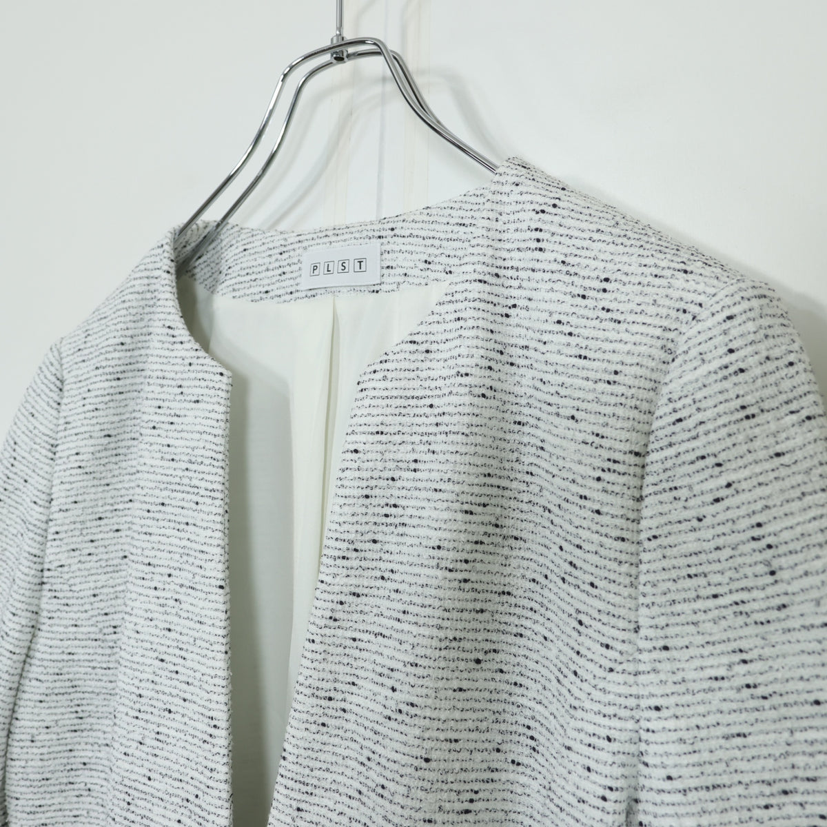 【極美品】PLST プラステ★上品♪ノーカラージャケット ツイード 大きいサイズXXL 白系 z22733