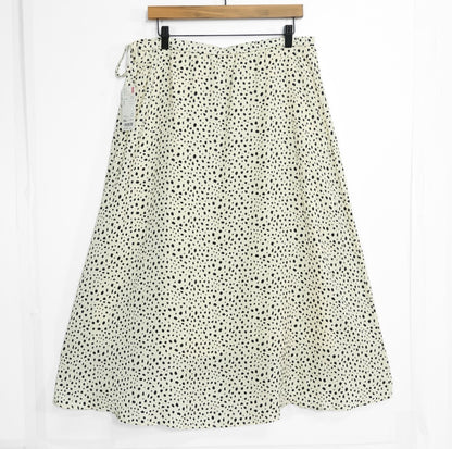 【美品・紙タグ有】ユニクロ★ランダムドット フレア ロングスカート リボン付き 大きいサイズXXL オフホワイト系 z22925