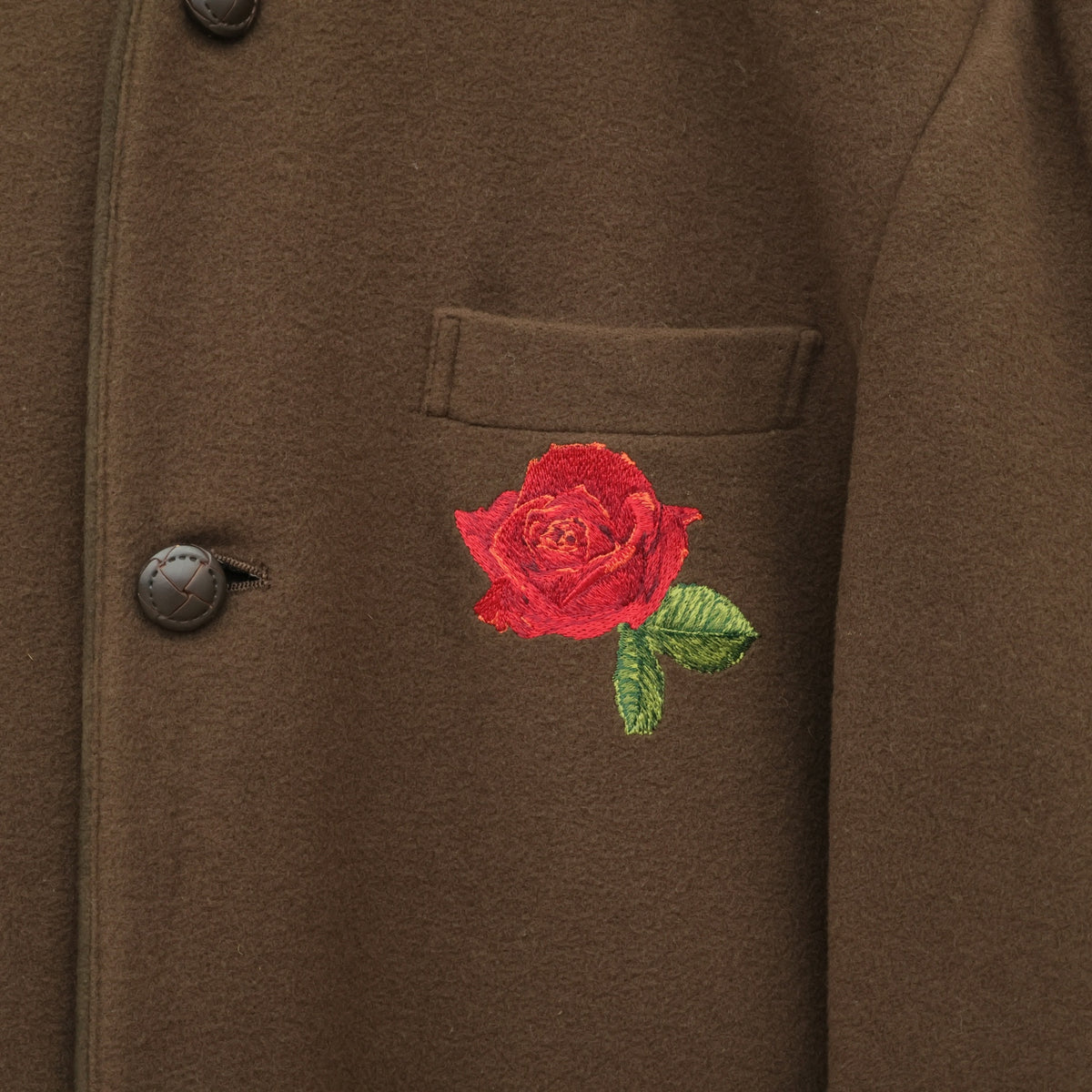 カールヘルム★薔薇刺しゅう♪ノーカラージャケット ウール混 大きいサイズL ブラウン系 前開き 無地 z23214