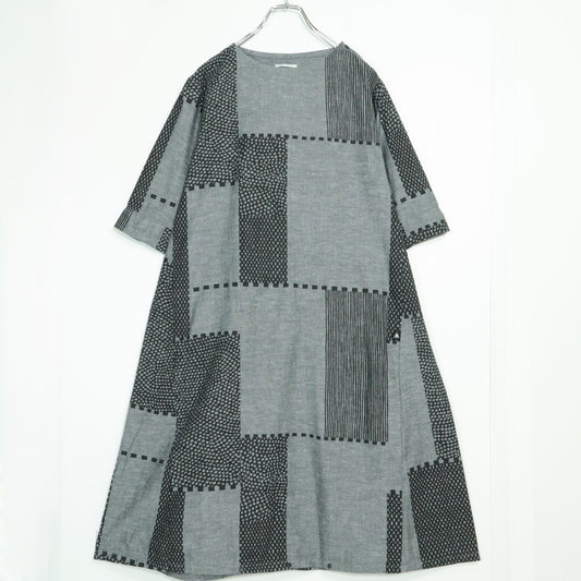 【美品】SOUSOU×le coq sportif BIKE★和モダン柄が素敵♪間がさね 半袖 ワンピース 黒グレー系 z22899