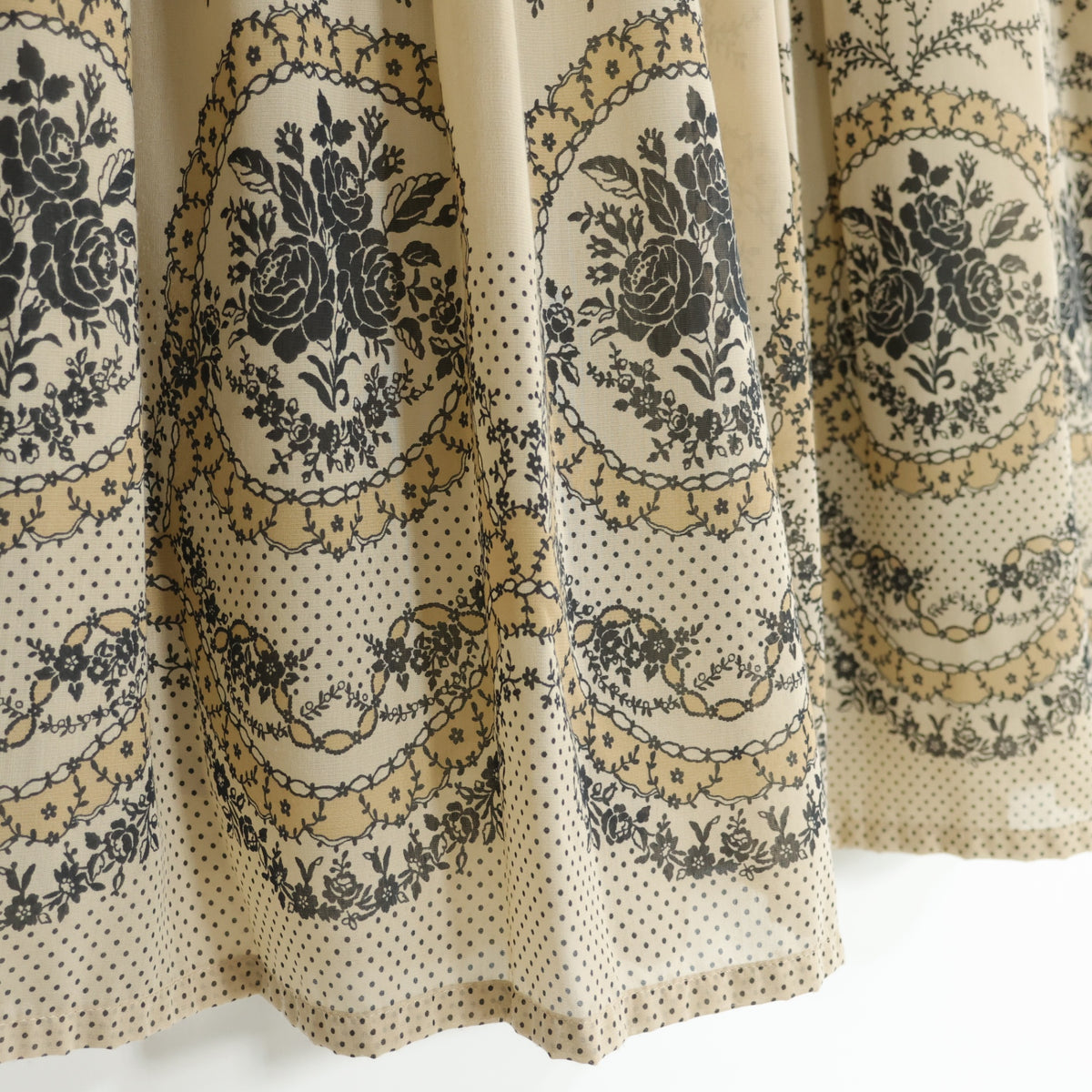 インゲボルグ★チュールレース&はしごレース♪半袖ワンピース モカ系 シフォン&薔薇プリント♪薄手 z23000