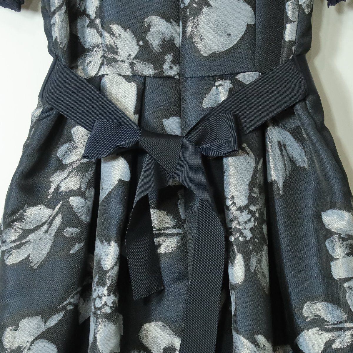 【極美品】INGEBORG インゲボルグ★エレガント 花柄ワンピース 3(M/9号) ネイビー ドットレース フレア  ＊z11337