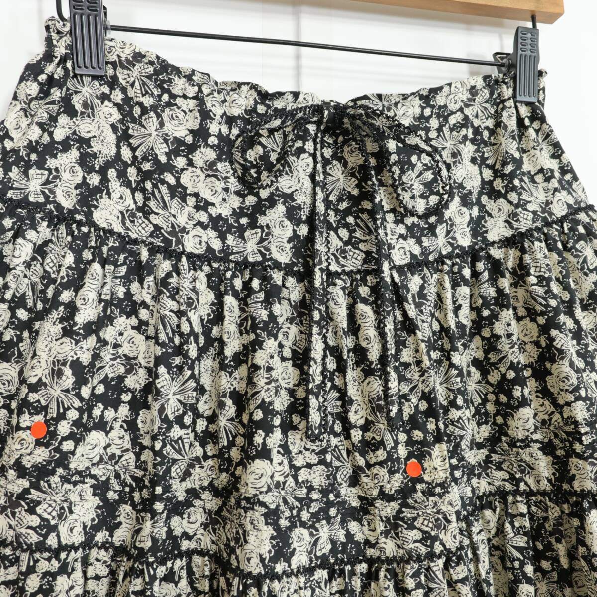 カネコイサオ★薔薇のブーケpt♪上下セット ノースリーブブラウス&ギャザースカート 黒系 グログランテープ♪薄手 z21129
