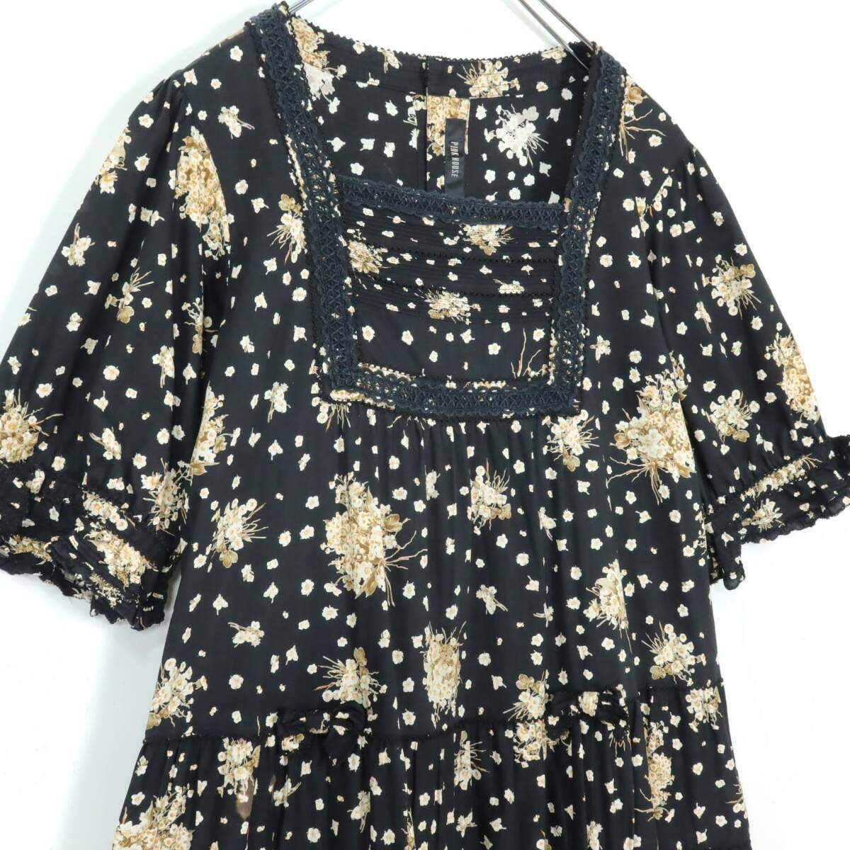 ピンクハウス★たくし上げ♪ブーケpt半袖ワンピース 黒系 リボン&スモッキング刺繡♪薄手 z19737