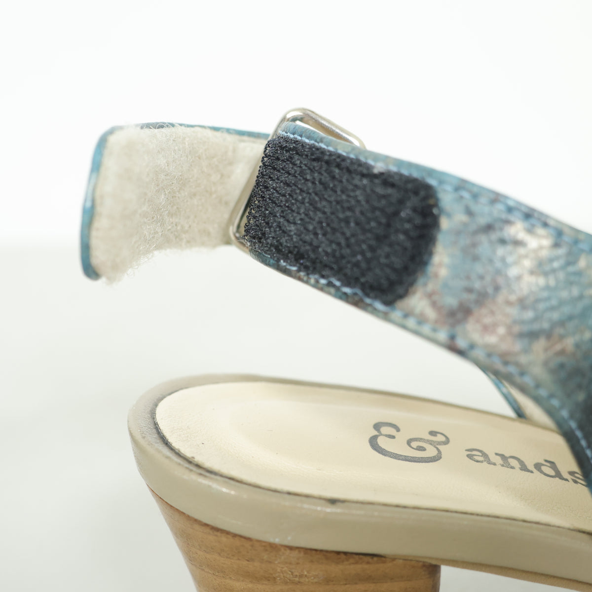 andsteady★オープントゥ サンダル パンプス ブルー ブロンズ 総柄 バックストラップ  青系 sh240