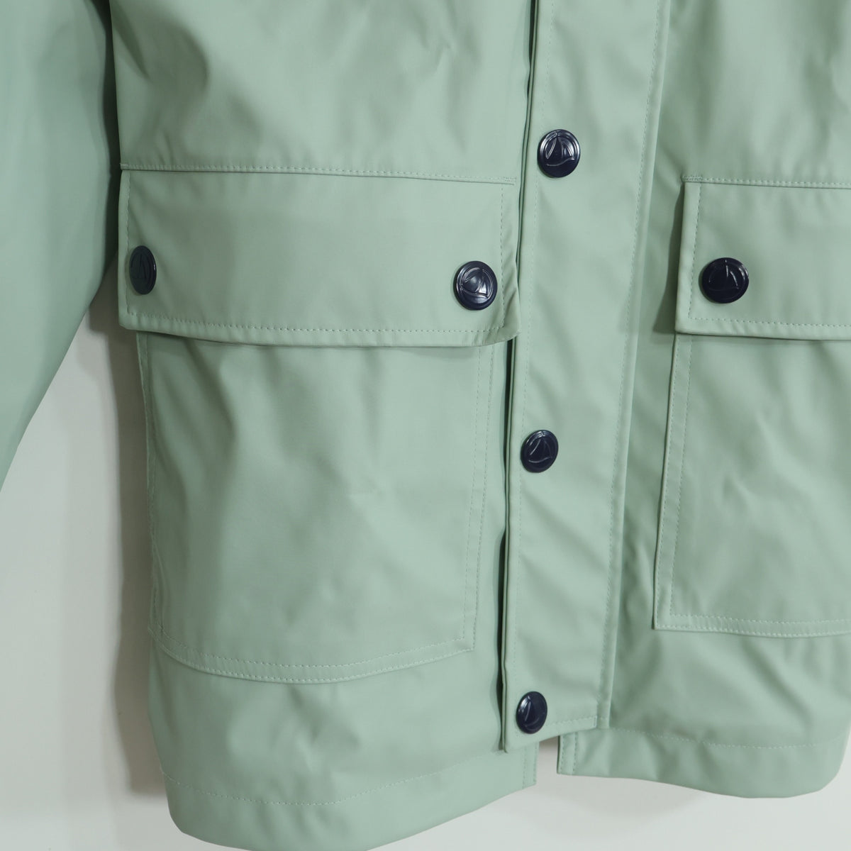 【美品】PETIT BATEAU プチバトー★カラーが素敵♪ヨットパーカー サイズXS ライトグリーン系 防風＆撥水 z22463