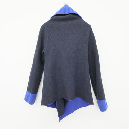アツロウタヤマ★リバーシブル配色ニット 変形ブルゾン♪ ジャケット ビックカラー ニットコート 青黒系 z23541