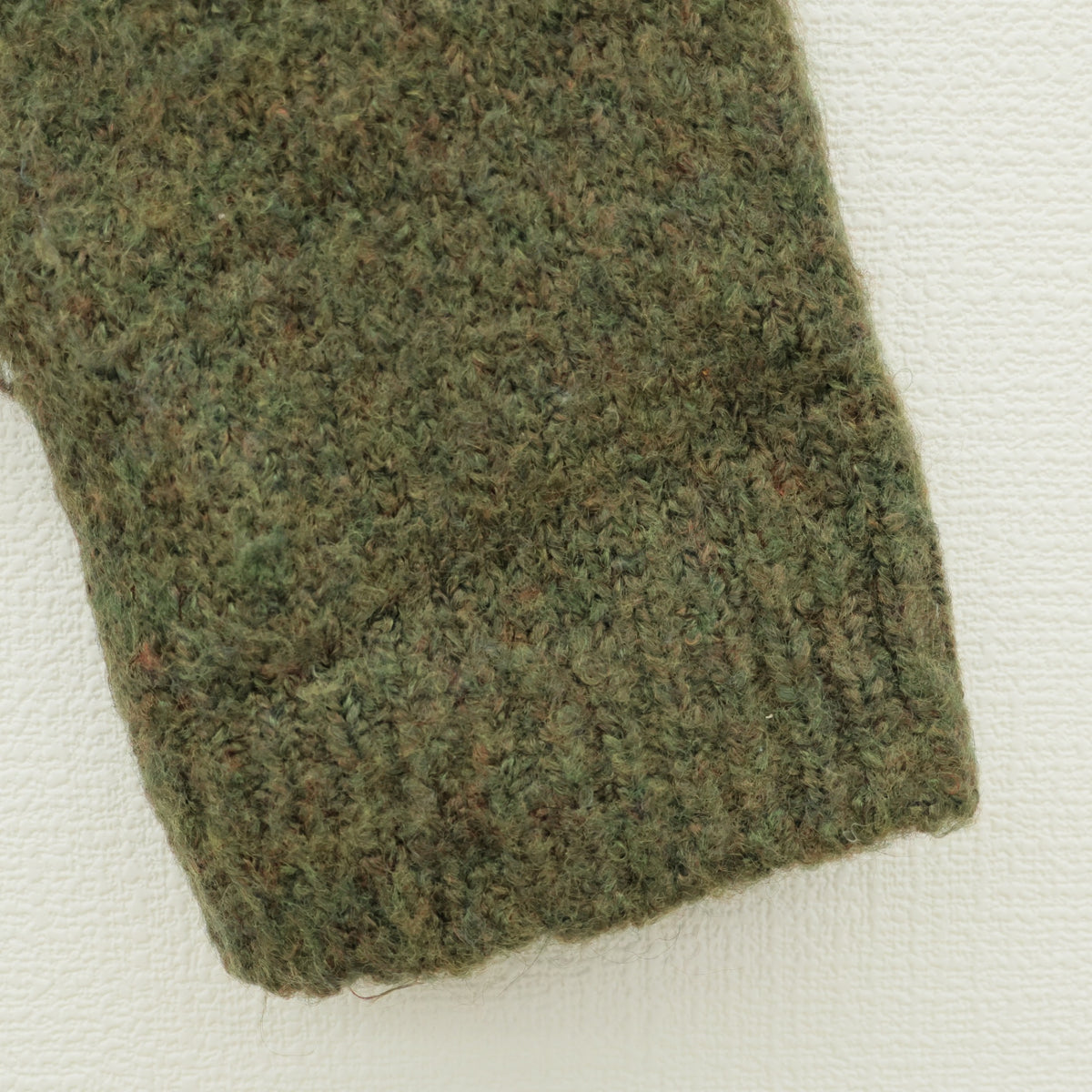 ピンクハウス★ひなぎく刺繍が可愛い♪ニットカーディガン カーキグリーン系 前開き 厚手 z23453