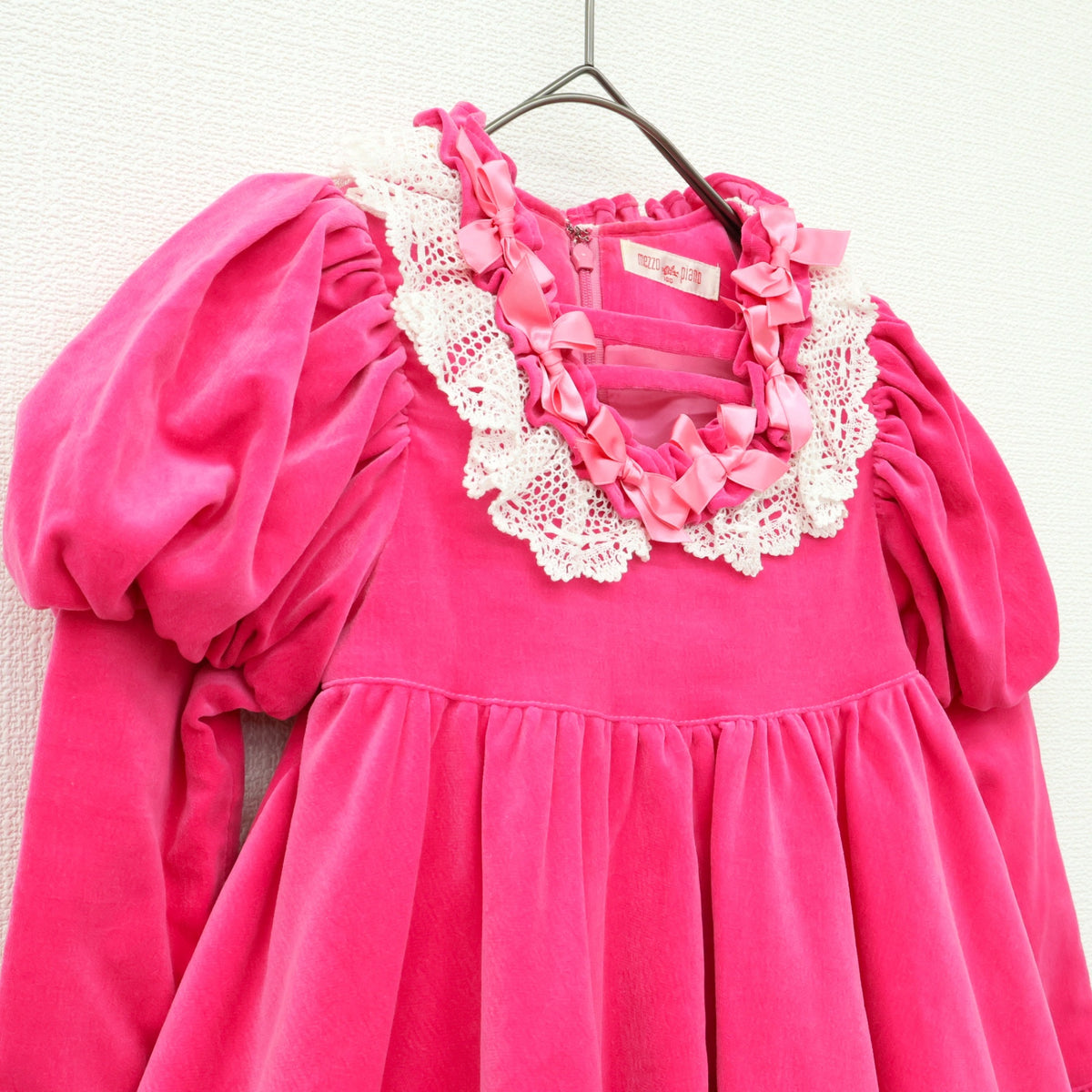 メゾピアノ★お姫さまドレス♪リボン＆レース付き長袖ベロアワンピース サイズ100 ピンク系 ベレー帽セット z23472