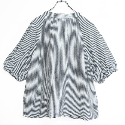 【美品】23区★麻100％♪半袖オーバーブラウス シャツ 大きいサイズ44 白×グレー系 ストライプ柄 薄手 z22955