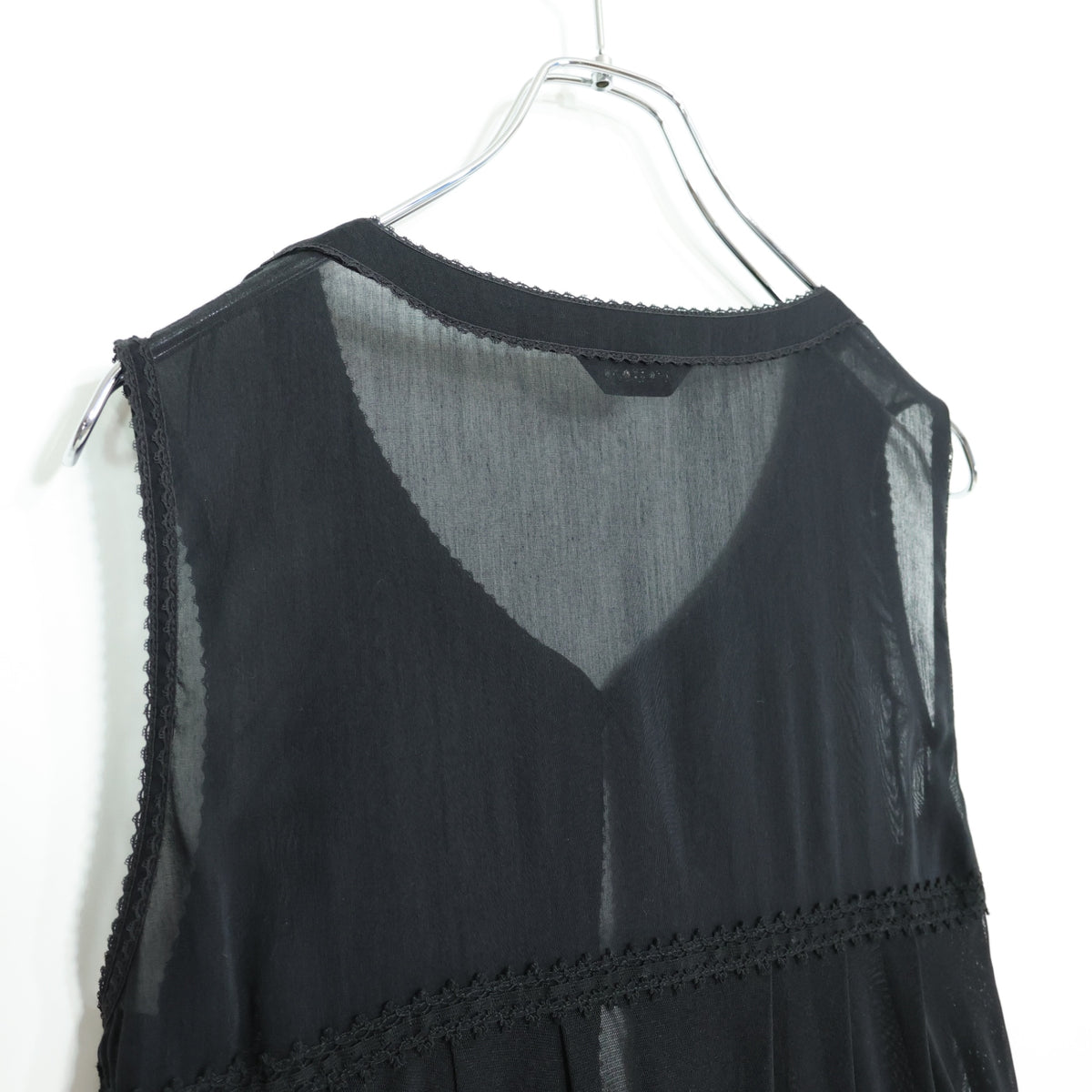 【美品】インゲボルグ★総チュールレース♪フリルたっぷりベスト はおりもの 黒系 前開き レース&お花モチーフ♪z22073