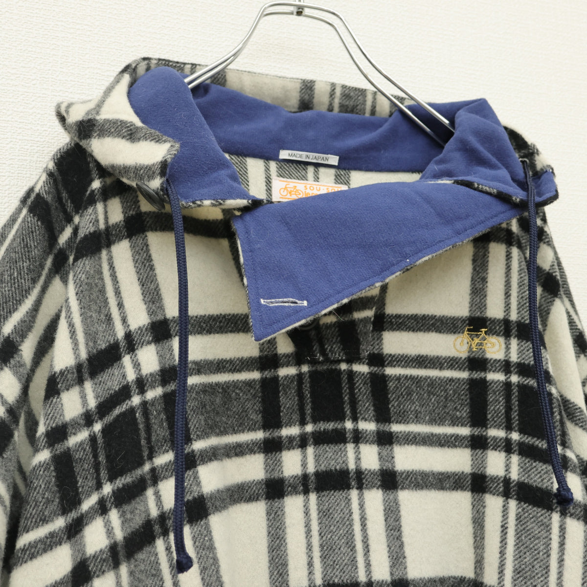 SOUSOU ソウソウ×le coq sportif ルコック★BIKEポンチョ チェック柄 フード付きコート 白黒系 厚手 z23182