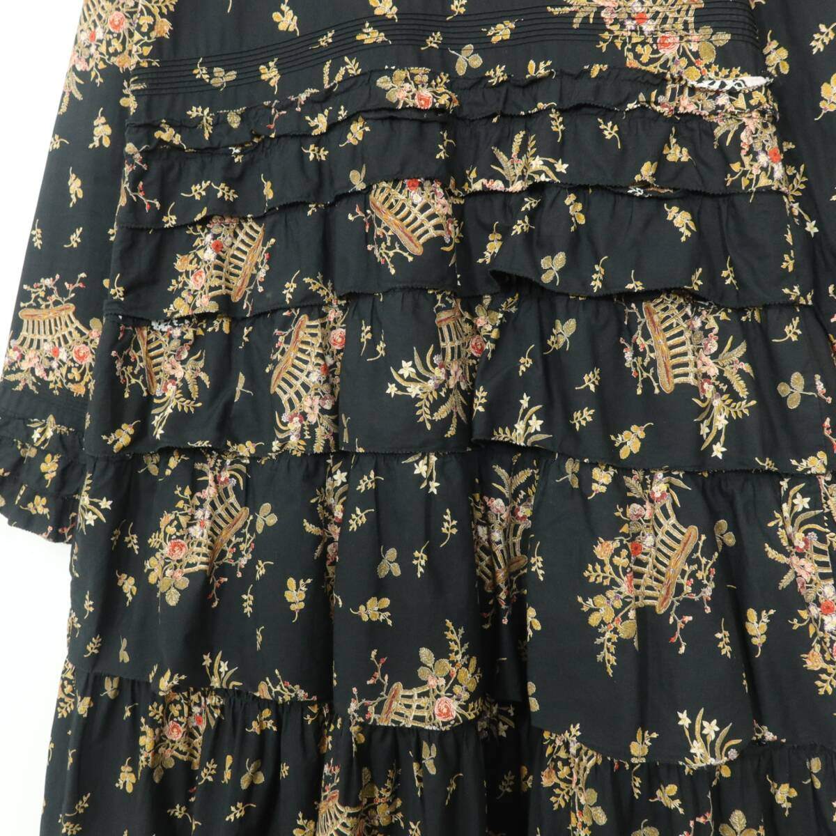 【美品】ワンダフルワールド カネコイサオ★かぶせ段々♪花かごptワンピース 黒系 ふんわりフォルム♪薄手 z20697