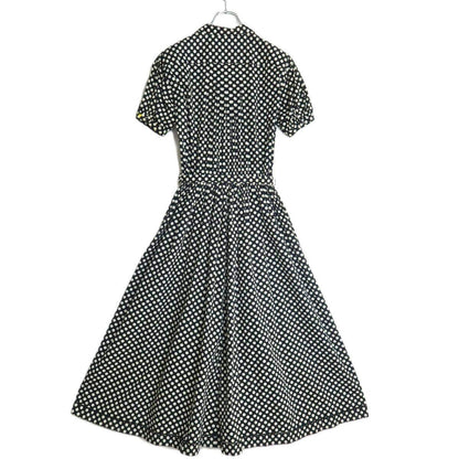 PINK HOUSE ピンクハウス★上品なドット柄♪半袖ワンピース タック入り オープンカラー フレアシルエット 薄手黒系 ＊z19402