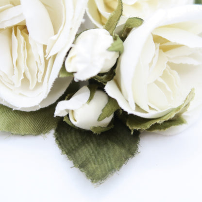 【美品】ピンクハウス★豪華！白薔薇のブーケコサージュ オフ白系 ローズ 花束＊ko069