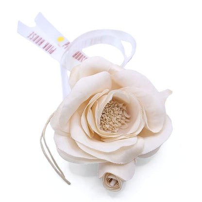 ピンクハウス★目を惹く存在感♪ 可憐な白薔薇と蕾コサージュ リボン付き オフホワイト系 ko089