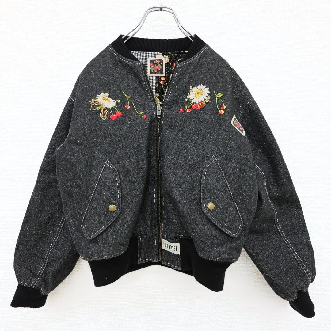 ピンクハウス★お花がいっぱい♪リバーシブルジャンパー 刺しゅう さくらんぼ 中綿入り ふわふわアウター デニム 黒系 前開き z23372