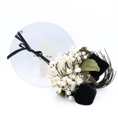 カネコイサオ　ピンクハウス系★上品なすずらんの花束！コサージュ 専用箱付き 白×黒系 ko139