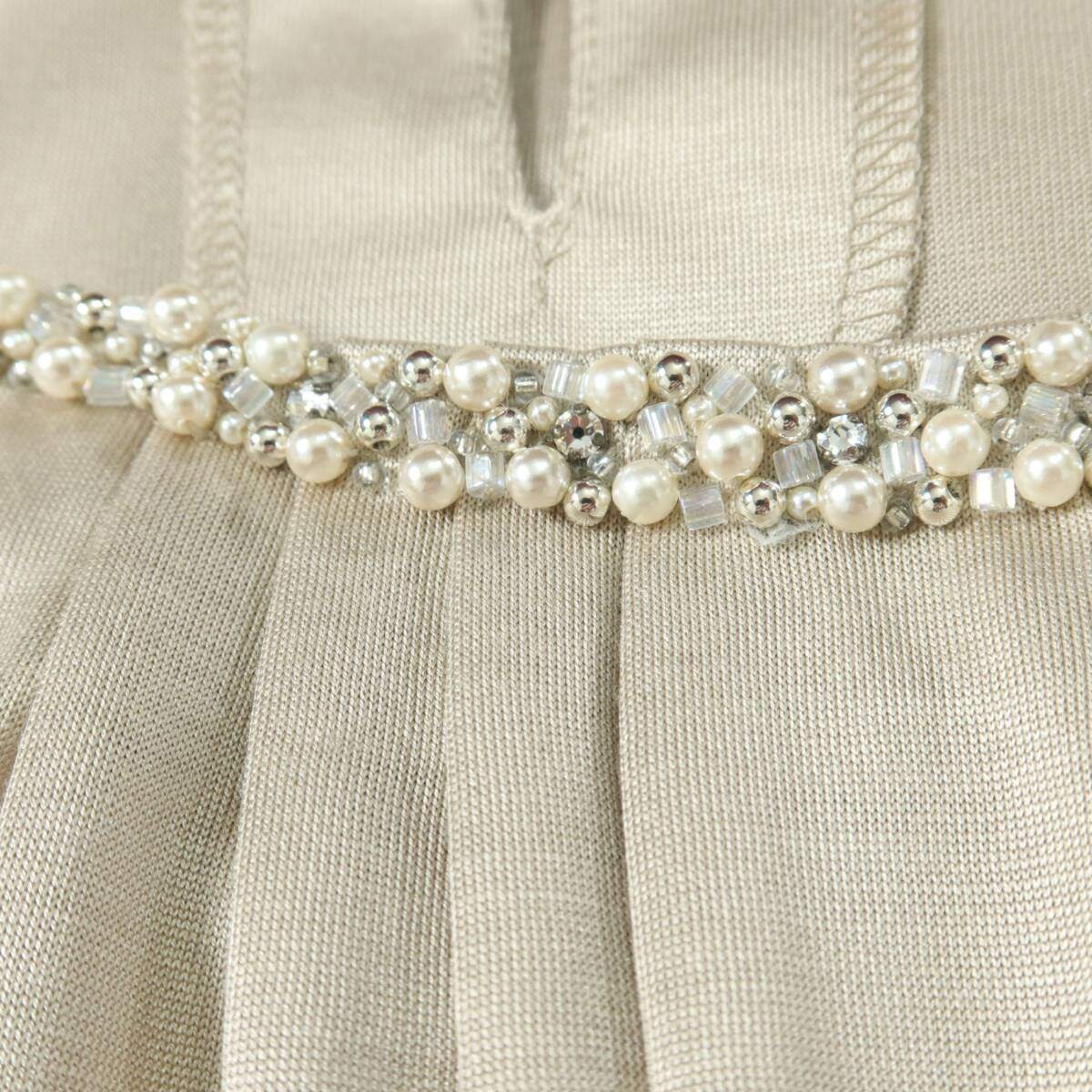 【タグ付極美品】レリアン★高級感！パールとビジューが素敵♪カットソー シルク100♪トップス ベージュ系 z20165