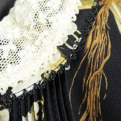 【美品】カネコイサオ★可憐なすずらん柄♪リボン付きワンピース 黒系 ゆったりフォルム♪パールビーズ＆ピコレース♪z14336
