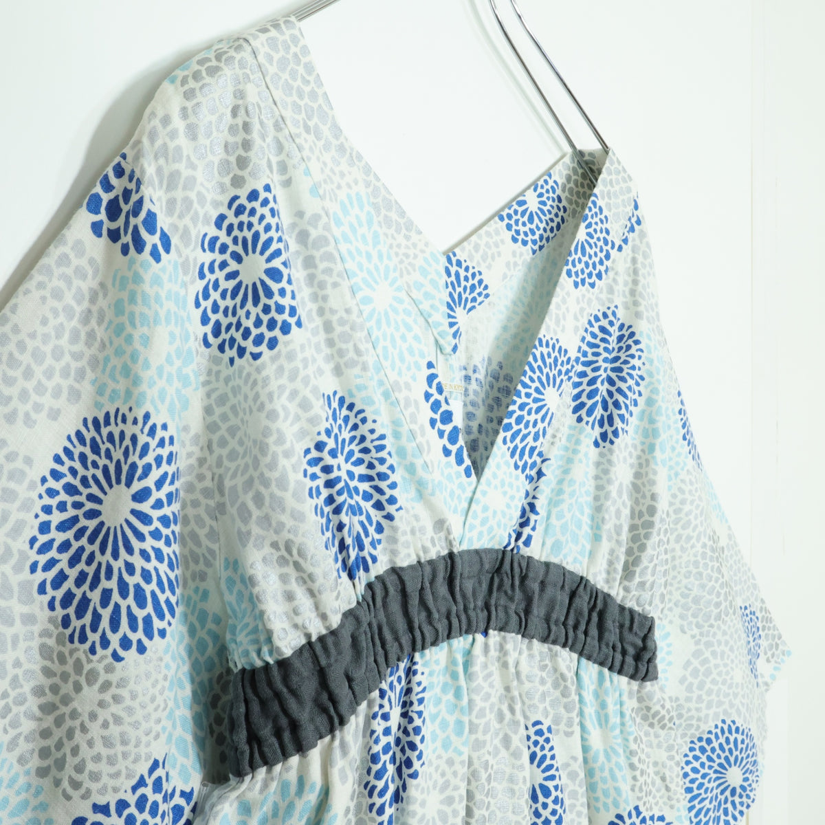 【美品】ソウソウ SOUSOU★麻 ゆかたみたて ワンピース 菊づくし 青嵐 大きいサイズL ブルー系 花柄 z22892