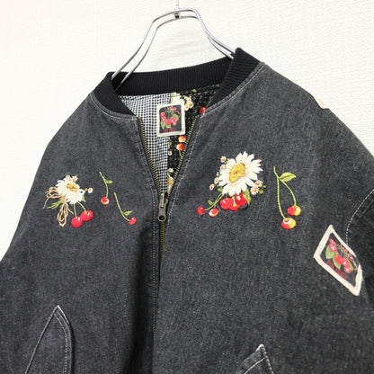 ピンクハウス★お花がいっぱい♪リバーシブルジャンパー 刺しゅう さくらんぼ 中綿入り ふわふわアウター デニム 黒系 前開き z23372
