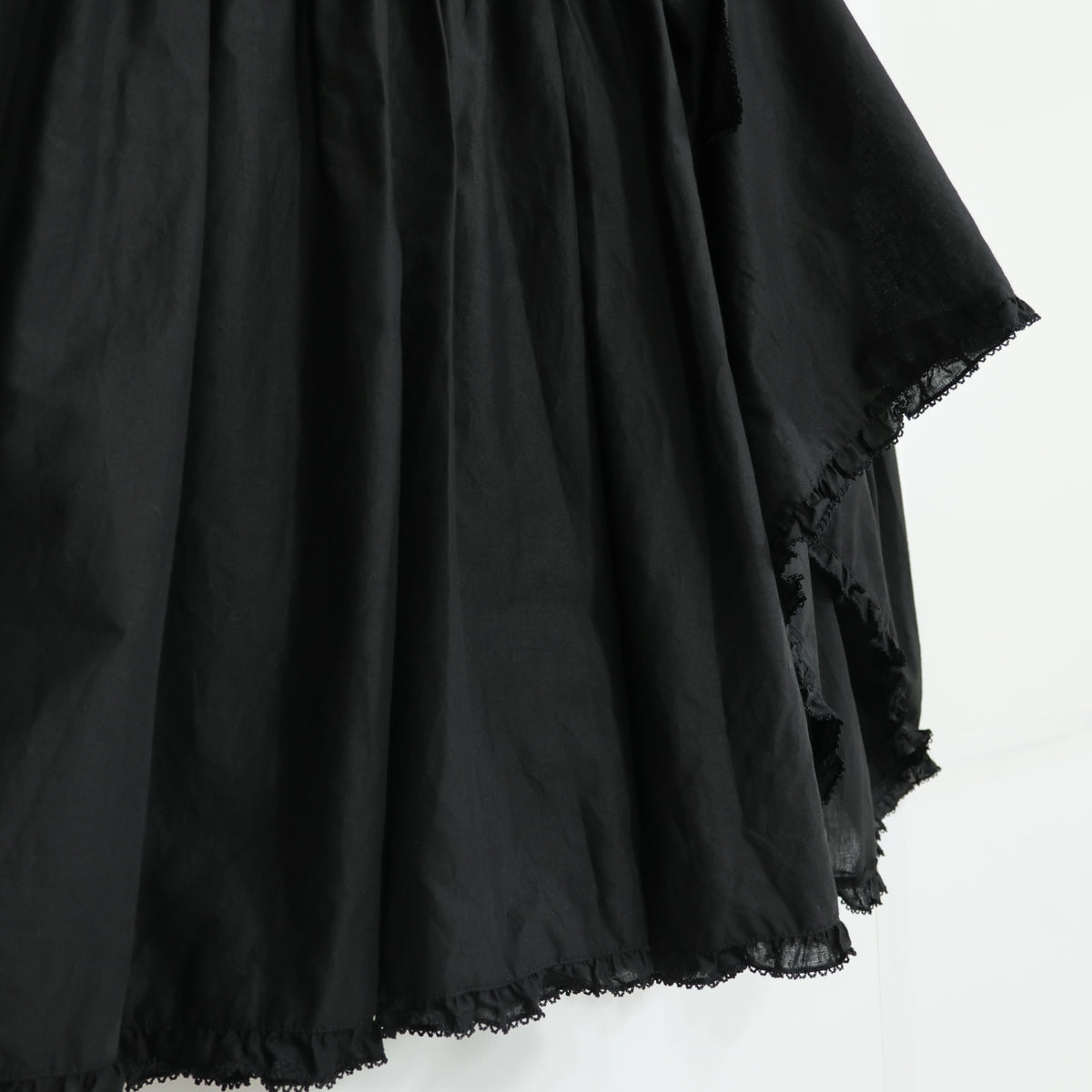 【極美品】ピンクハウス★たくし上げリボン♪ふんわりローンワンピース 黒系 ミニリボン使い♪2026年 z22517