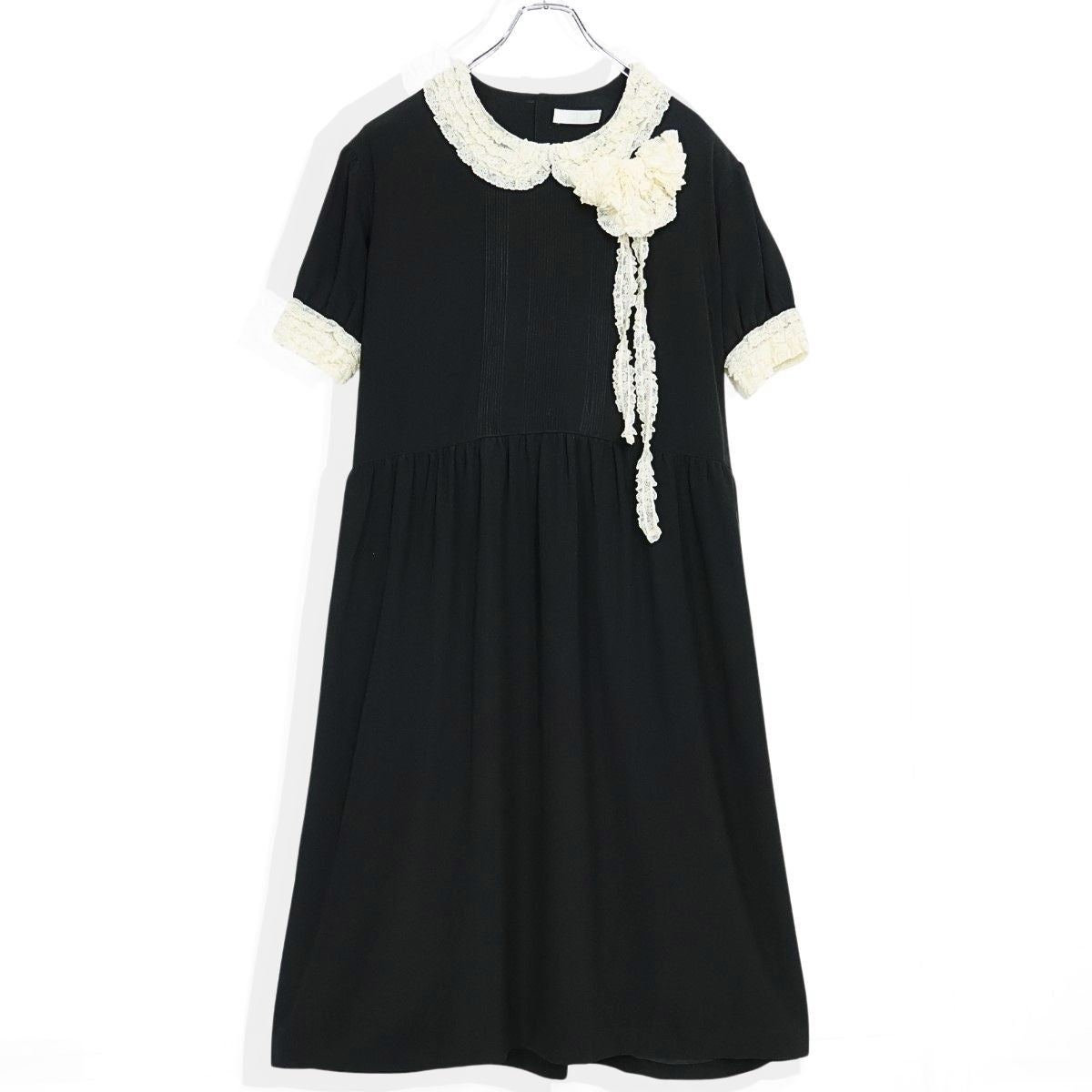 【美品】ピンクハウス★段々レース&リボン♪半袖ワンピース 黒系 ふんわりフォルム♪無地 薄手 z23039