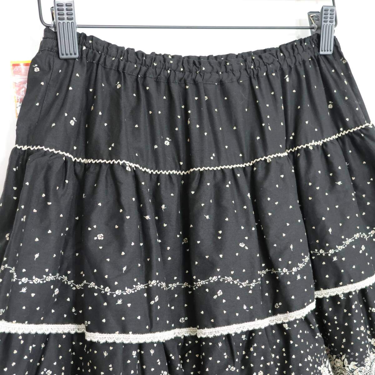 【極美品紙タグ有】ピンクハウス★幻想的な薔薇とハートレースptが素敵♪ かぶせ段々ボリュームスカート 黒系 z21355