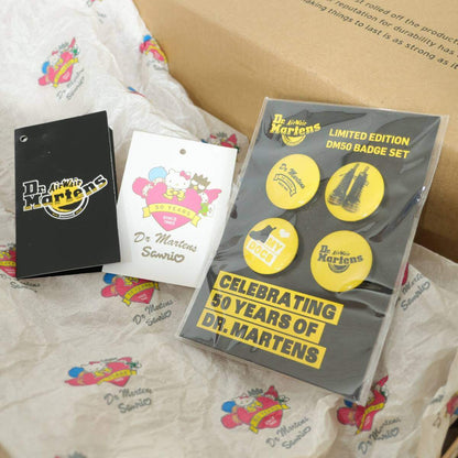 【希少】Dr.Martens×Hello Kitty★限定コラボシューズ トート・缶バッジ付 UK6(25cm前後) 白系＊sh166