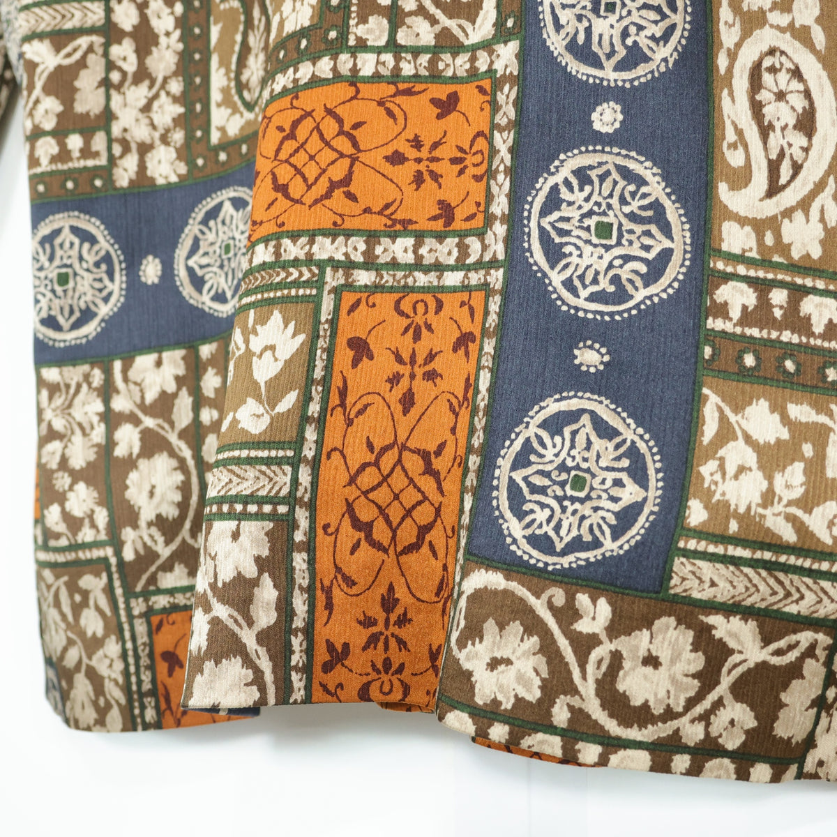 レリアン★ノーカラージャケット オリエンタル調 サイズ9 茶×紺系 前開き 薄手 z22415