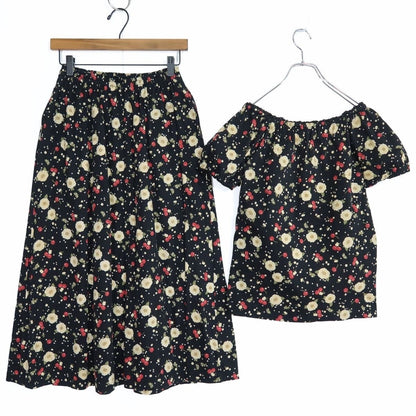 【美品】ピンクハウス★舞い散るチェリーとお花pt♪ 半袖カットソー&ギャザースカート 上下2点 黒系 ＊ z20203