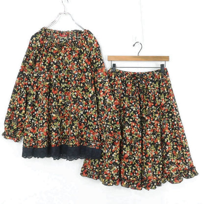 【美品】ピンクハウス★可愛い！苺が舞い散る！スノーベリーpt チュニック・スカートセットアップ 2点セット 黒系＊ z19550