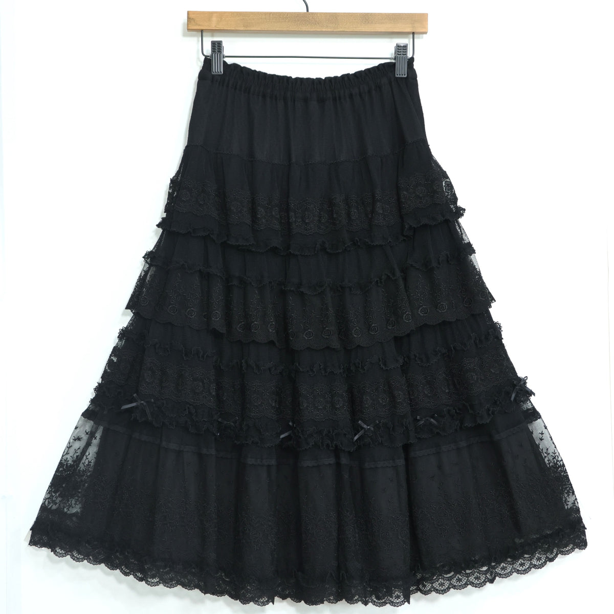 【極美品】ピンクハウス★豪華！ドットチュールレースのかぶせ段々フリル♪ギャザースカート 黒系 2025年 サテンのミニリボン♪z22503